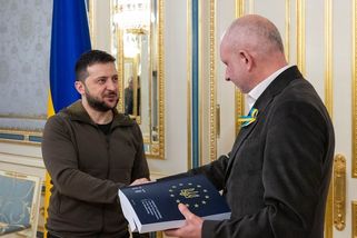 Zelenskyj odevzdal dotazník ke vstupu Ukrajiny do Evropské unie - Novinky