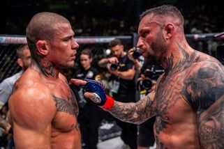 Gentleman Oktagonu odmítl část výplaty svého soupeře. Má rodinu