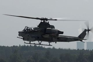 České UH-1Y Venom jsou v Polsku, budou chránit východní hranici NATO. Ministr děkuje Zůnovi - Novinky