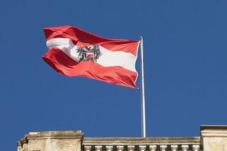 Ukrajinec nezískal občanství Rakouska, protože při přebírání dokladů odmítl zpívat tamní hymnu - Novinky