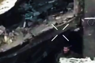 Jsme psychopati. Ukrajinský voják odnesl k Rusům nálož na zádech - Novinky