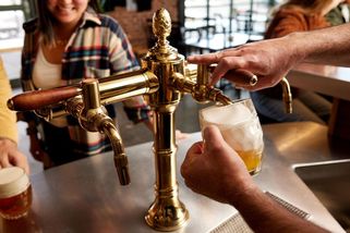 Dražší cigarety a alkohol. „Geniální nápad STAN“ by ANO nevadil - Seznam Zprávy