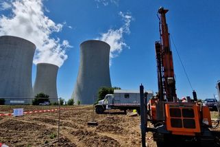 Nová vláda si chce pomoci miliardami, s nimiž Stanjura počítal pro Dukovany - Novinky