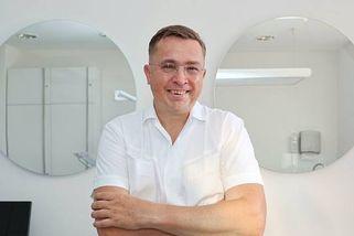 Je to nesmysl, říká šéf dentistů Šmucler o novém způsobu čištění zubů
