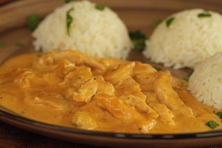 Rychlé kuřecí nudličky ve smetanové omáčce – hotovo raz dva, šťavnaté a neskutečně dobré! | Vaříme s Kubíčkem