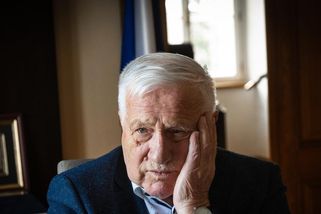 "Taktická chyba, neměl se do toho pouštět." Exprezident Klaus zkritizoval Macinku