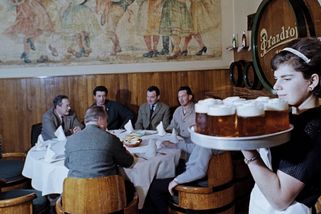 Bývalo pivo za socialismu opravdu lepší a levnější? Nebo nám vzpomínky zkresluje nostalgie?