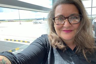 Lívanečky za zpožděný let. Reportérka popsala hodiny čekání na letišti - Seznam Zprávy