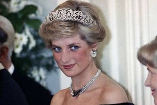 Princ William sdílel dosud utajovanou fotku princezny Diany. Dojal Británii