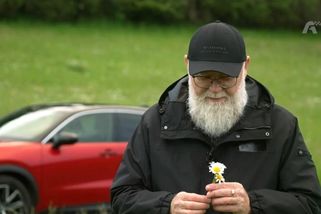 Tohle je nejlepší auto, ve kterém expert Pepa letos seděl. Nestojí přitom ani 700 tisíc korun | Autosalon TV Prima