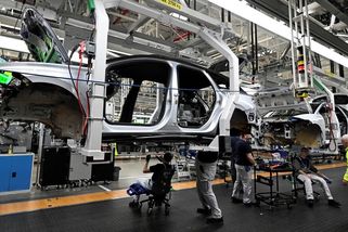 Německý průmysl propouští, dotkne se to českých firem - Novinky