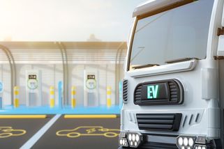 Blízkovýchodní konflikt odhalil výhodu e-kamionů: v Německu jsou o třetinu levnější než diesel