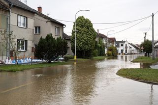 Komentář: Čas otevřít státní kasu. Ovšem bez populismu - Seznam Zprávy