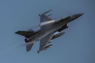 Dánsko Ukrajině do konce roku dodá další stíhačky F-16 - Novinky