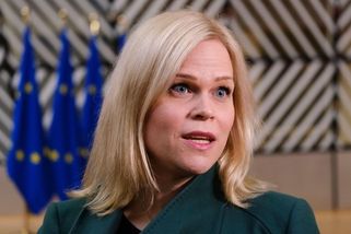 Švédská ministryně má fobii z banánů, ovoce se nesmí objevit na žádných akcích - Novinky