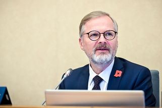 Platy jako v Německu? Tedy pane premiére, tohle jste fakt zabil... - Médium.cz