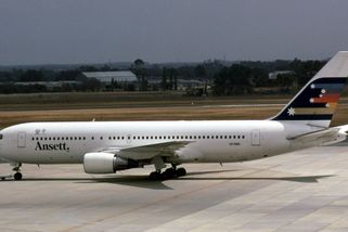 Úmyslně horší letadlo: příběh Boeingů 767 s třímístným kokpitem - Médium.cz