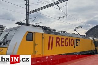 prahain.cz/doprava/siri-se-snimky-priserneho-stavu-vagonu-regiojet-21866.html