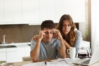 Vzali jsme si hypotéku na 30 let. Po roce je splátka vyšší než naše výplaty - Médium.cz