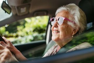 Řidiči nad 65 let nebudou muset povinně k lékaři. Pravidla se od ledna změní - Seznam Zprávy