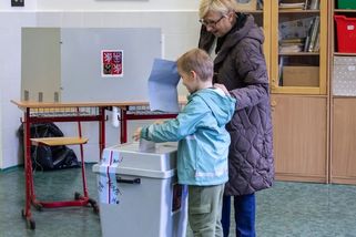 Souboj generací: Jak volili mladí a starší Češi?