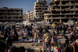 Syrští bojovníci popravili během tří dnů 35 lidí, tvrdí pozorovatelé - Seznam Zprávy