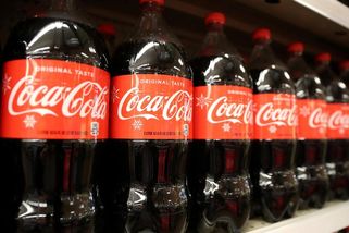 Coca-Cola stahuje v Evropě své nápoje, mohou obsahovat nežádoucí chemikálie - Novinky