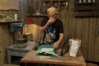 Konec složitého čištění kočičího záchodu! Vyzkoušejte Láďovu vychytávku | Vychytávky Ládi Hrušky