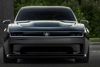 Americké svaly bez osmiválců, zato na elektřinu. Nová éra muscle cars začíná a inspiruje k zamyšlení - Garáž.cz