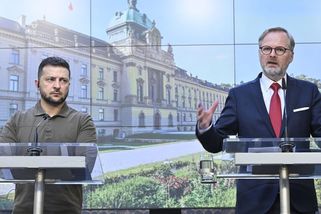 Česko na Ukrajinu pošle další útočné helikoptéry a munici, slíbil Zelenskému Fiala | Novinky.cz: Domácí