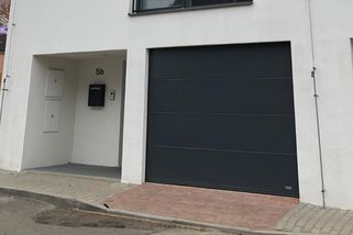 Daň z garáží a parkovacích míst v roce 2026: Jaké sazby platí a kdo musí platit. Jeden termín už uběhl, druhý je do konce května