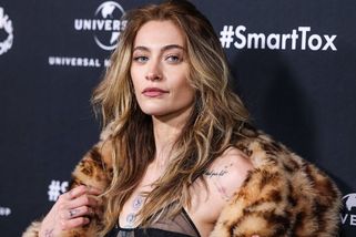 Paris Jackson ukázala díru v nose, kterou jí způsobily drogy