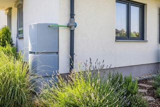 Češi vyhazují zahradní sudy: Náhrada zabere jen 1/4 místa, přitom pojme až dvojnásobek vody