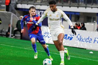 Proč měl být Mercado v derby vyloučen? - Médium.cz