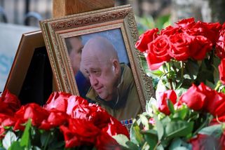Detaily pohřbu Prigožina: Bez davů i vojenských poct a s prvky konspirace - Novinky