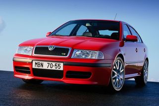 Levnější už nebudou: První Octavie RS, šestiválcová Alfa nebo V8 Corvette jako investice i radost - Garáž.cz