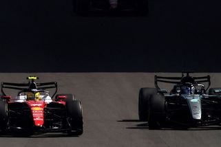 Změna pro japonskou kvalifikaci. FIA omezí jezdcům možnost dobíjení baterie - Sport.cz