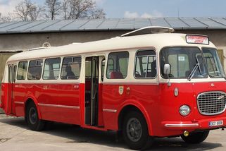 Škoda 706 RTO: Luxus, který byste nečekali. Měl dokonce televizi a toaletu - Médium.cz