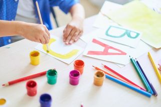 Samoživitelkám hrozí se začátkem školy potíže. Poradíme, kde žádat o peníze - Seznam Zprávy