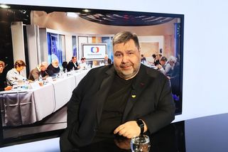 „Tragédie,“ útočí Xaver na Moravce. „Vizitka ředitele,“ reaguje moderátor - Seznam Zprávy