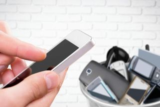 Prodej synova mobilu byl horor. Příště ho radši hodím z okna, než to znovu absolvovat - Médium.cz