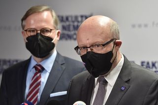 Konec. Soud pustil neočkované do restaurací - Novinky