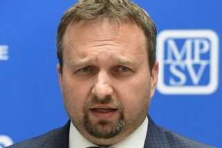 Jurečka navrhne růst minimální mzdy o 350 korun - Novinky