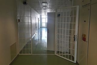 Vězňům v exekuci berou i důchody, nemají na léky - Novinky