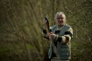 Kinobox Daily: Nemluvný Oldřich Kaiser pasivně bojuje o svobodu v Zahradníkově roce