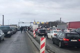 Češi vyráží na hranice pro uprchlíky. Pro známé i naslepo - Seznam Zprávy