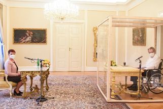 Zeman se u Hubáčkové přimlouval za kanál DOL. Řekla mu, že ho nepodpoří - Seznam Zprávy