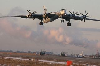 securitymagazin.cz/defence/tu95ms-Dyagilevo-ab-strategick%C3%A9%20letectvo-1404074128.html