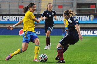 Dívka, která strčí do kapsy Messiho i Ronalda. Famózní gól je světovým rekordem