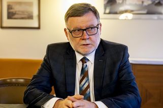 Česko vyzbrojí armádu na dluh - Novinky